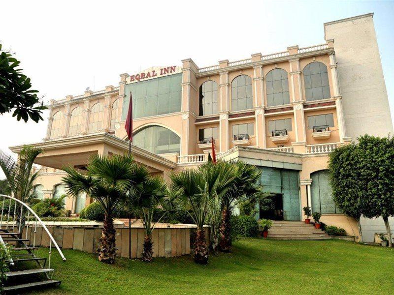 Hotel Eqbal Inn Патиала Экстерьер фото